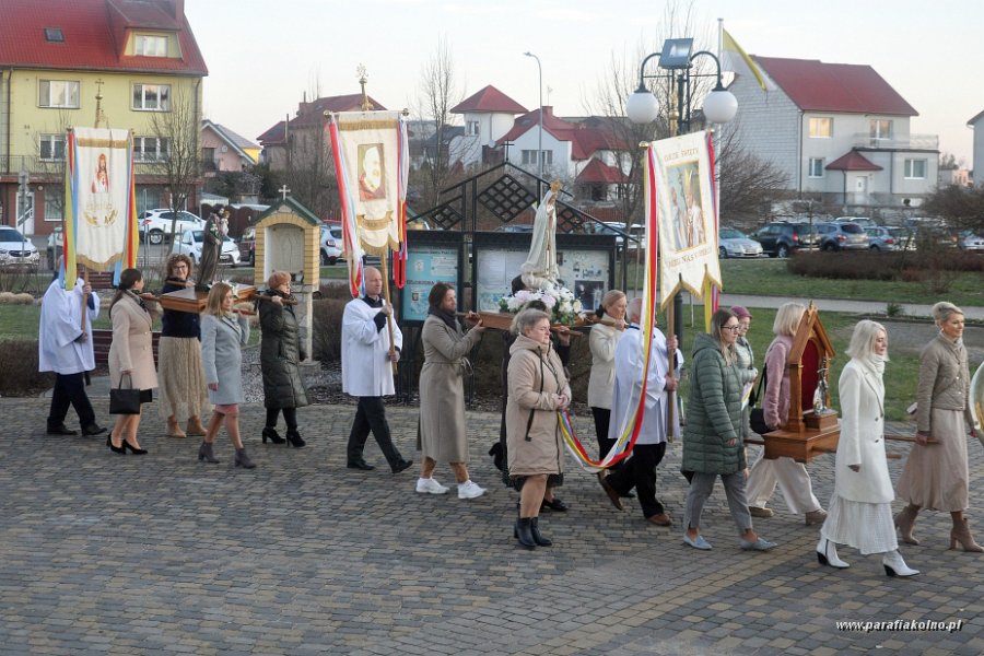 27 Procesja rezurekcyjna.jpg